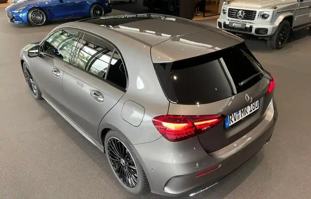 Mercedes-Benz A 220