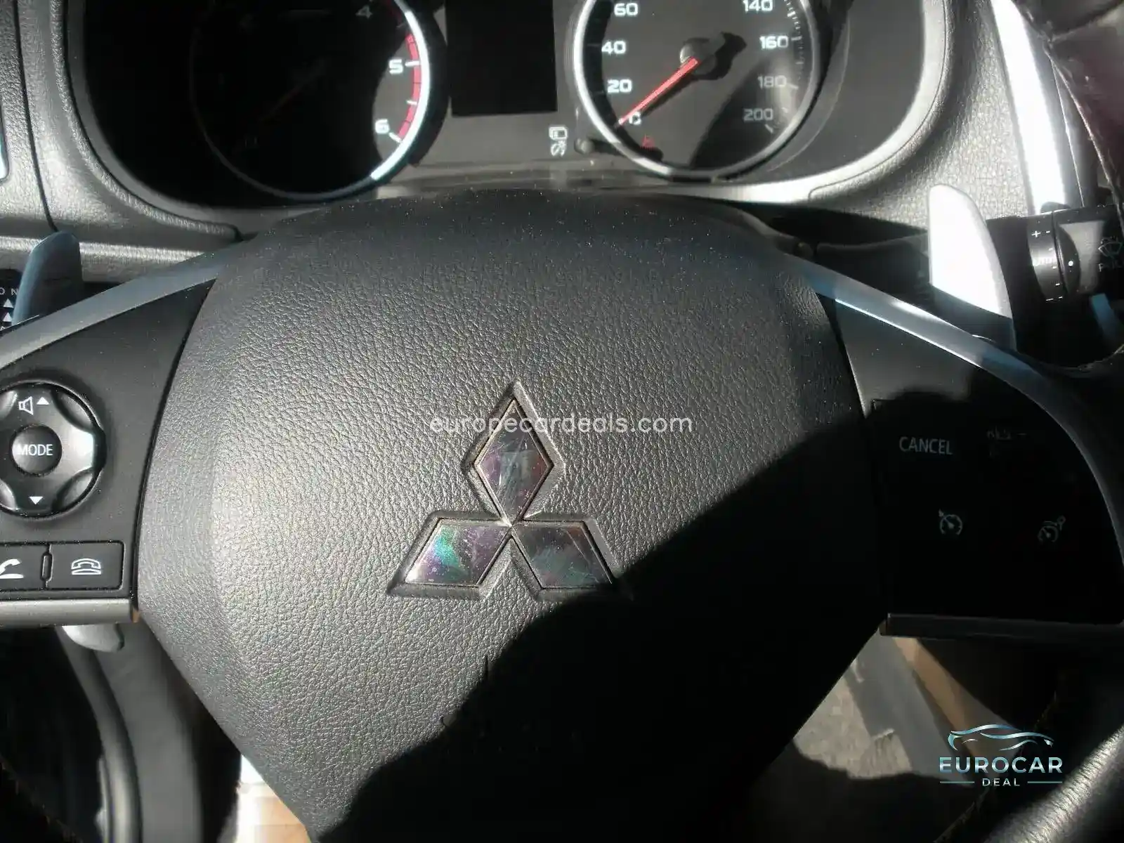 Mitsubishi L200