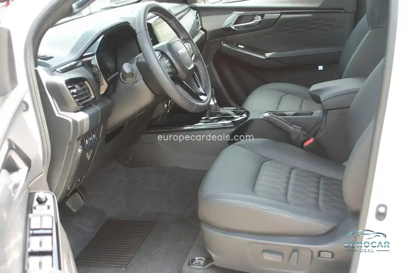 Double Cab 4×4 V-CROSS Automatik|Diff