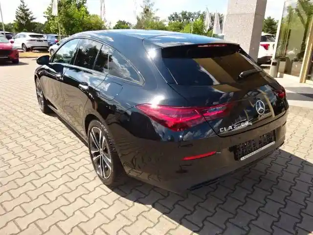 Mercedes-Benz CLA 200 Shooting Brake