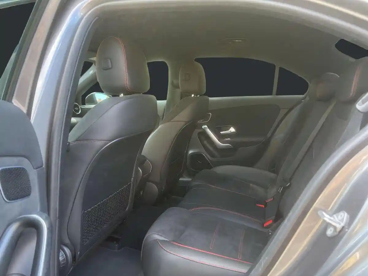 Mercedes-Benz A 200