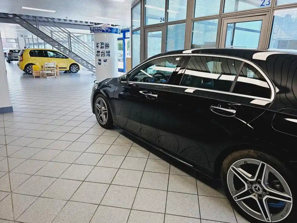 Mercedes-Benz A 180
