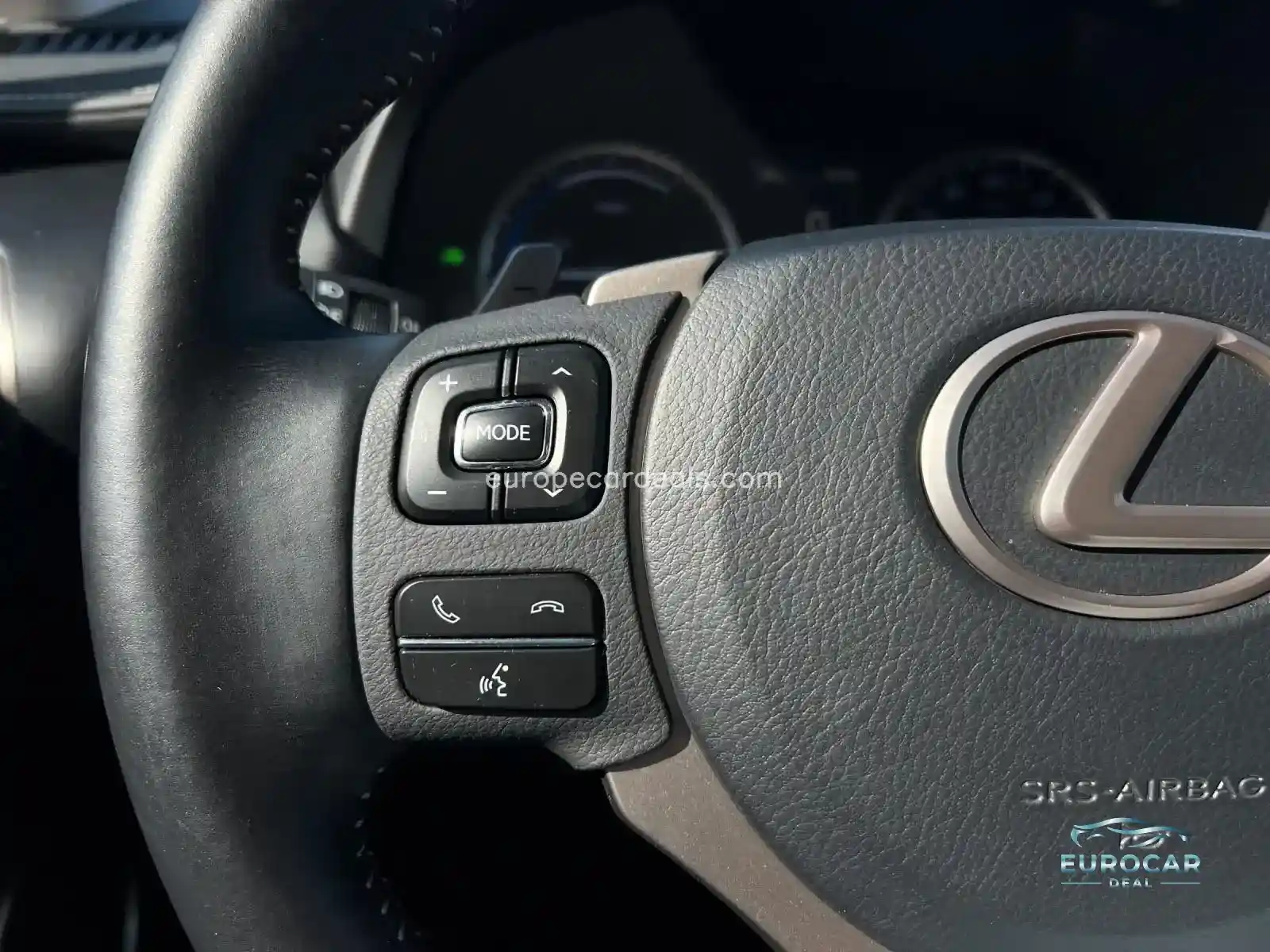 Lexus NX 300