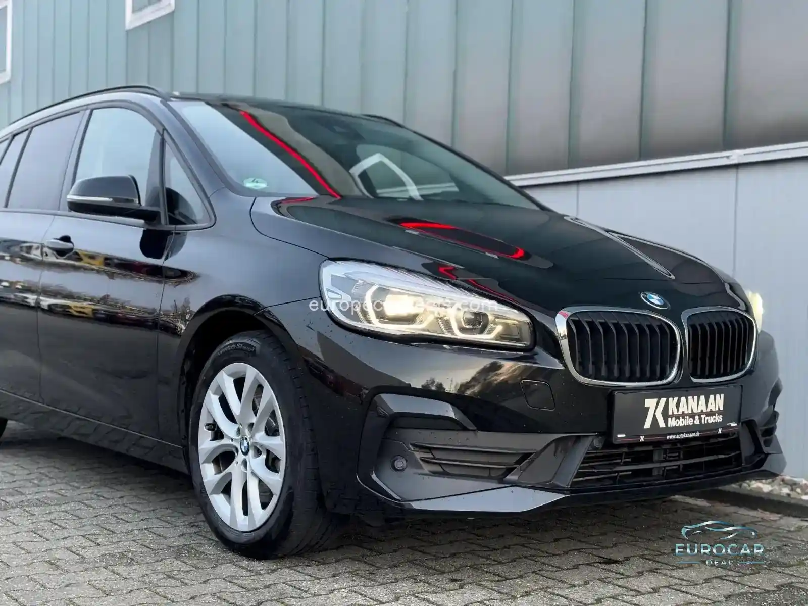 BMW 218