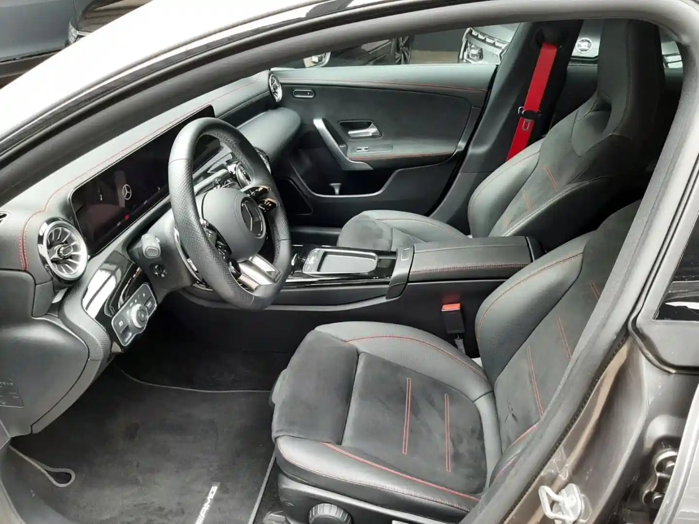 Mercedes-Benz CLA 35 AMG Shooting Brake