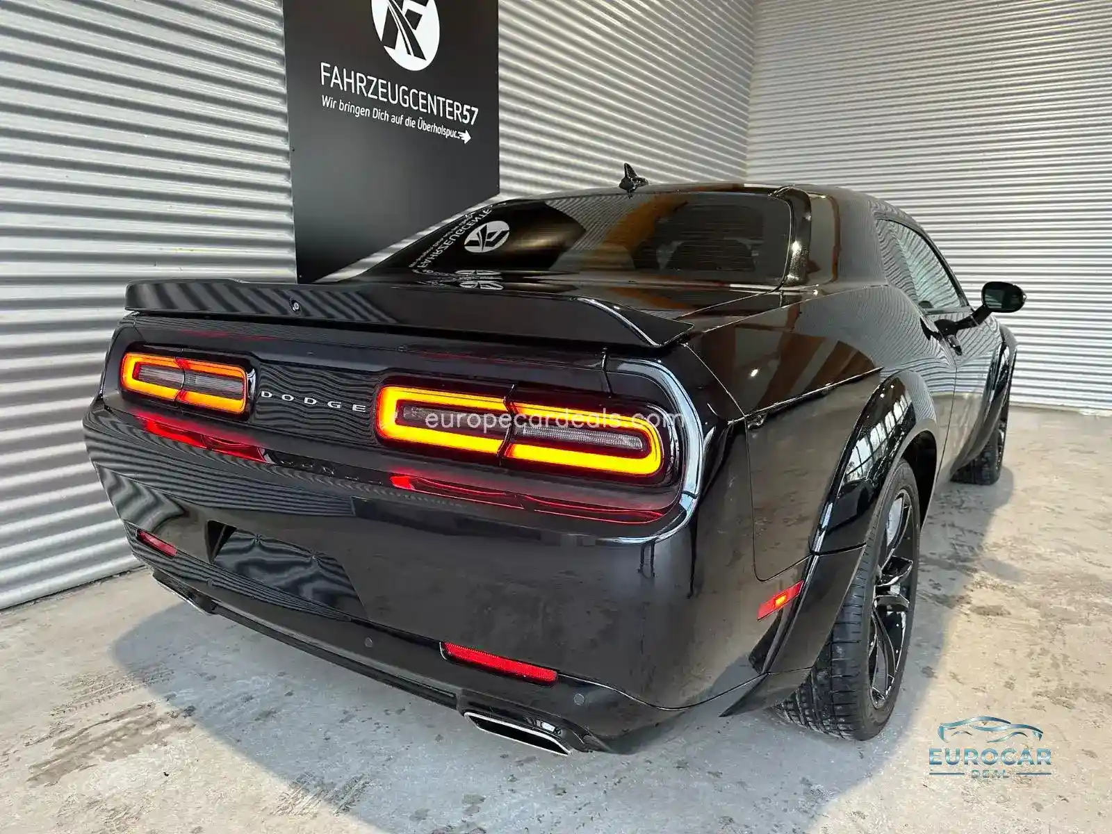 Dodge Challenger
