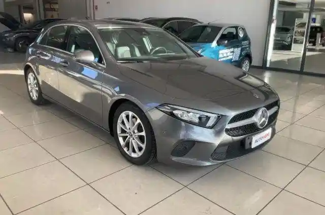 Mercedes-Benz A 180