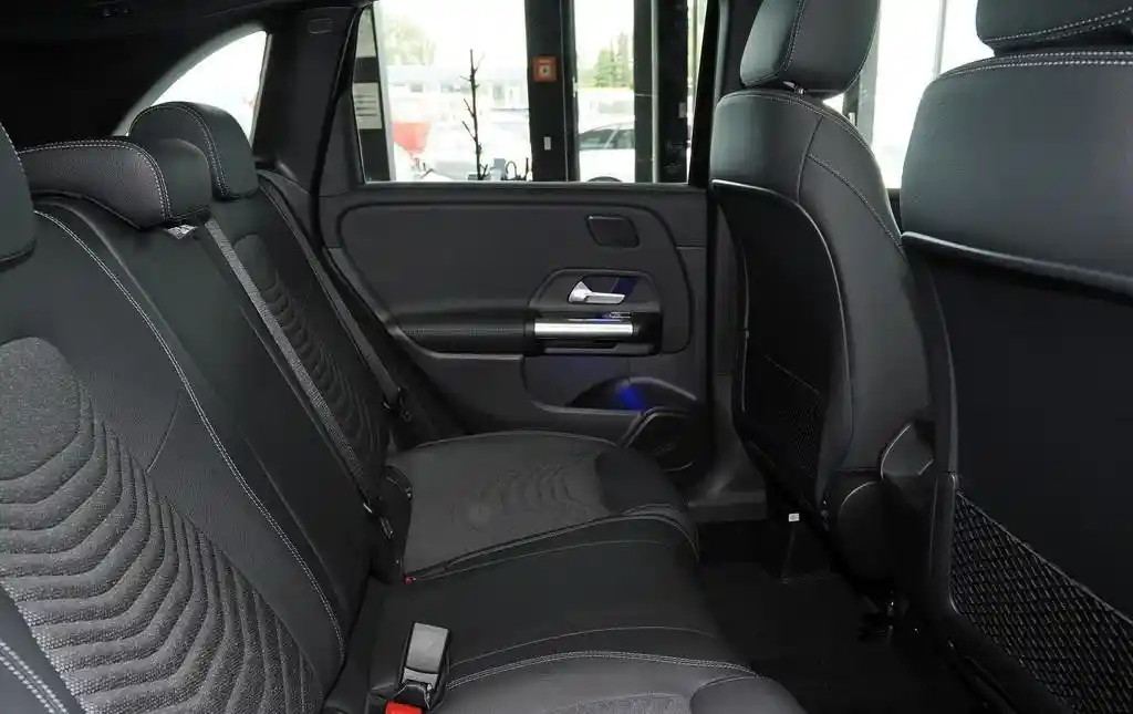 Mercedes-Benz B 200