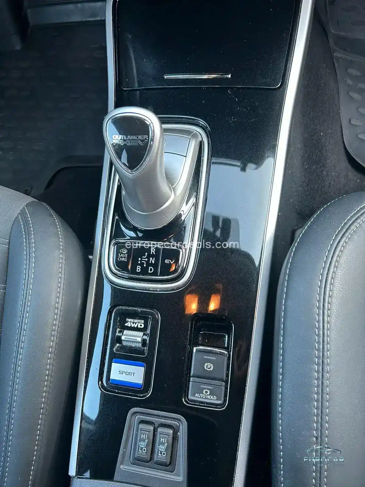 Mitsubishi Plug-in Hybrid Outlander