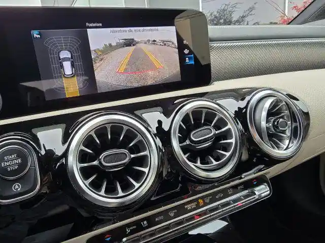 Mercedes-Benz CLA 200 Shooting Brake