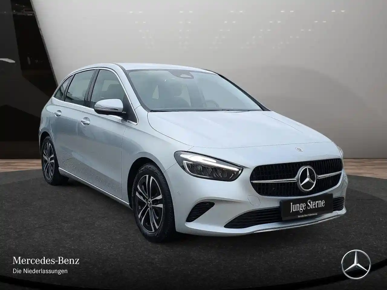 Mercedes-Benz B 200