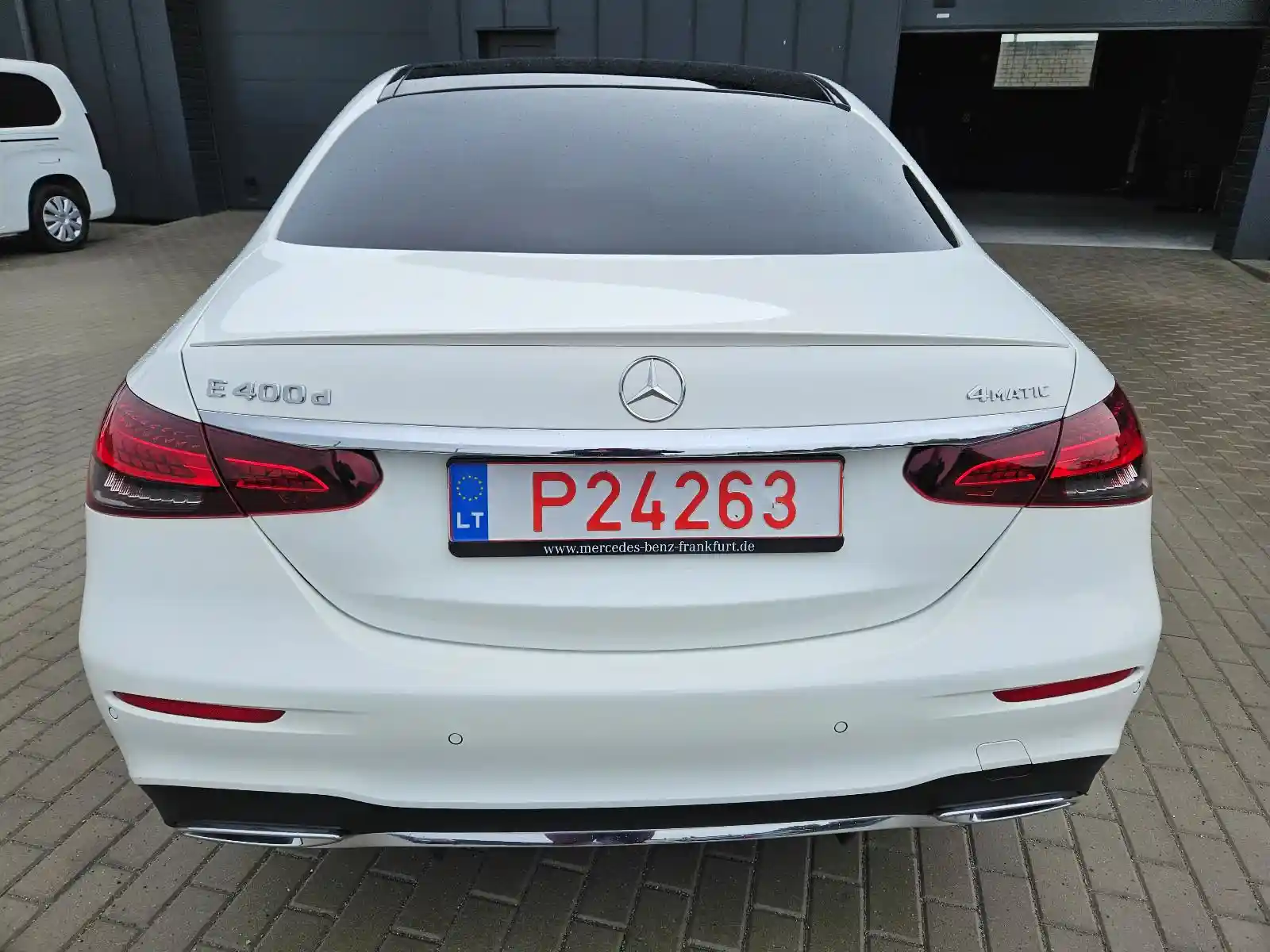 Mercedes-Benz E 400