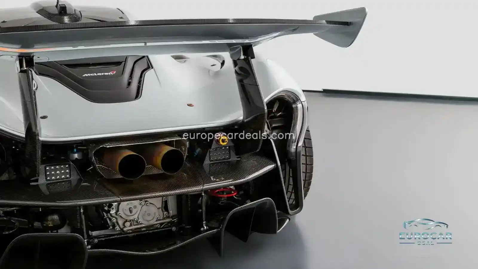 McLaren P1