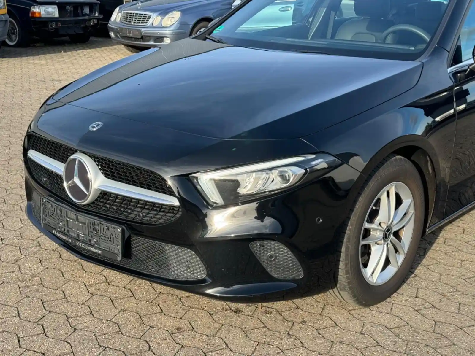 Mercedes-Benz A 180