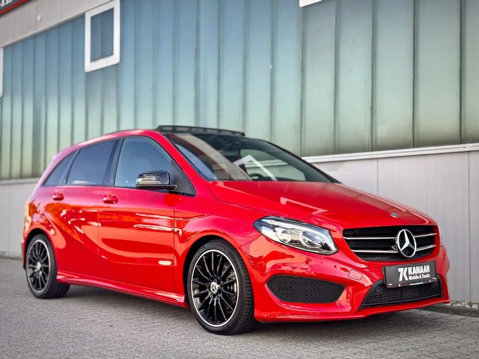 Mercedes-Benz B 200