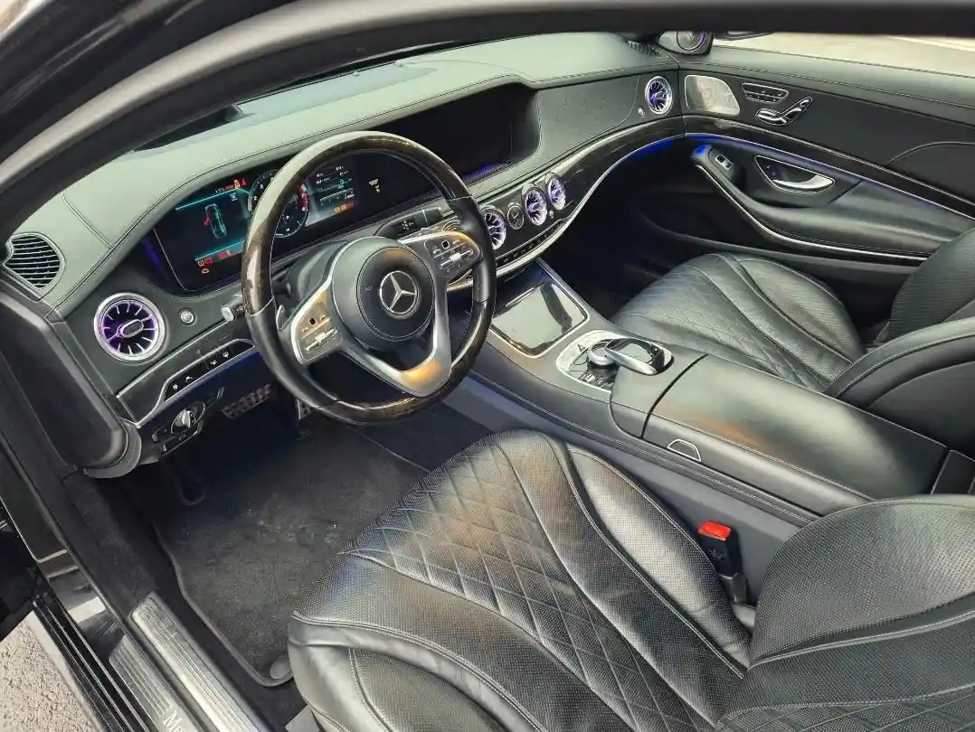 Mercedes-Benz S 560