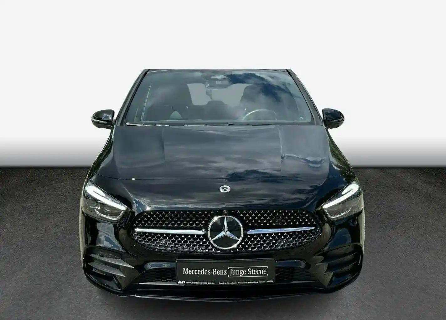Mercedes-Benz B 180