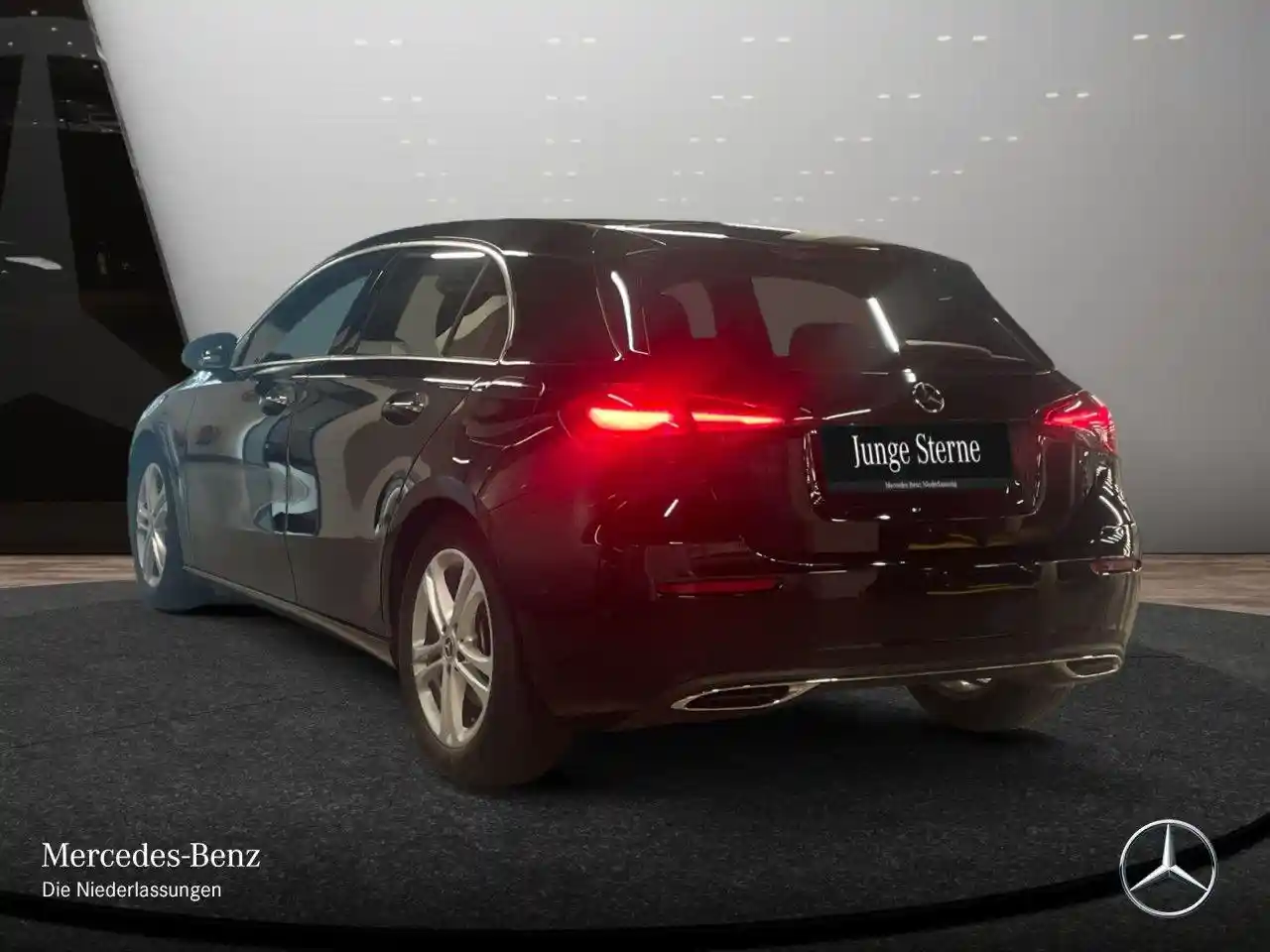 Mercedes-Benz A 220