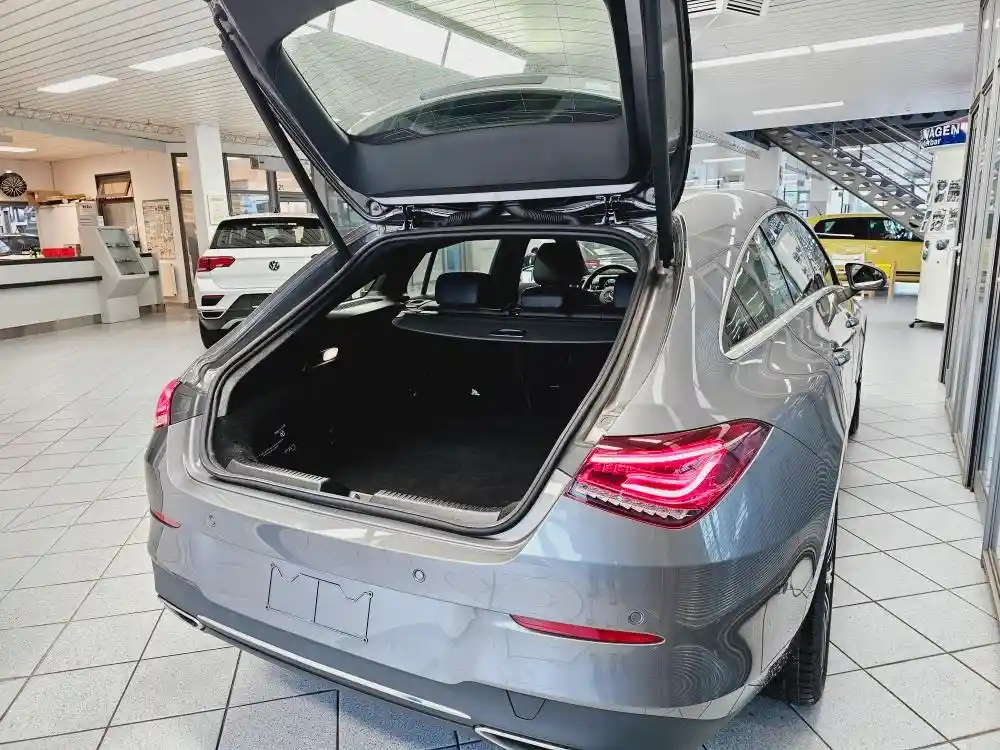 Mercedes-Benz CLA 220 Shooting Brake