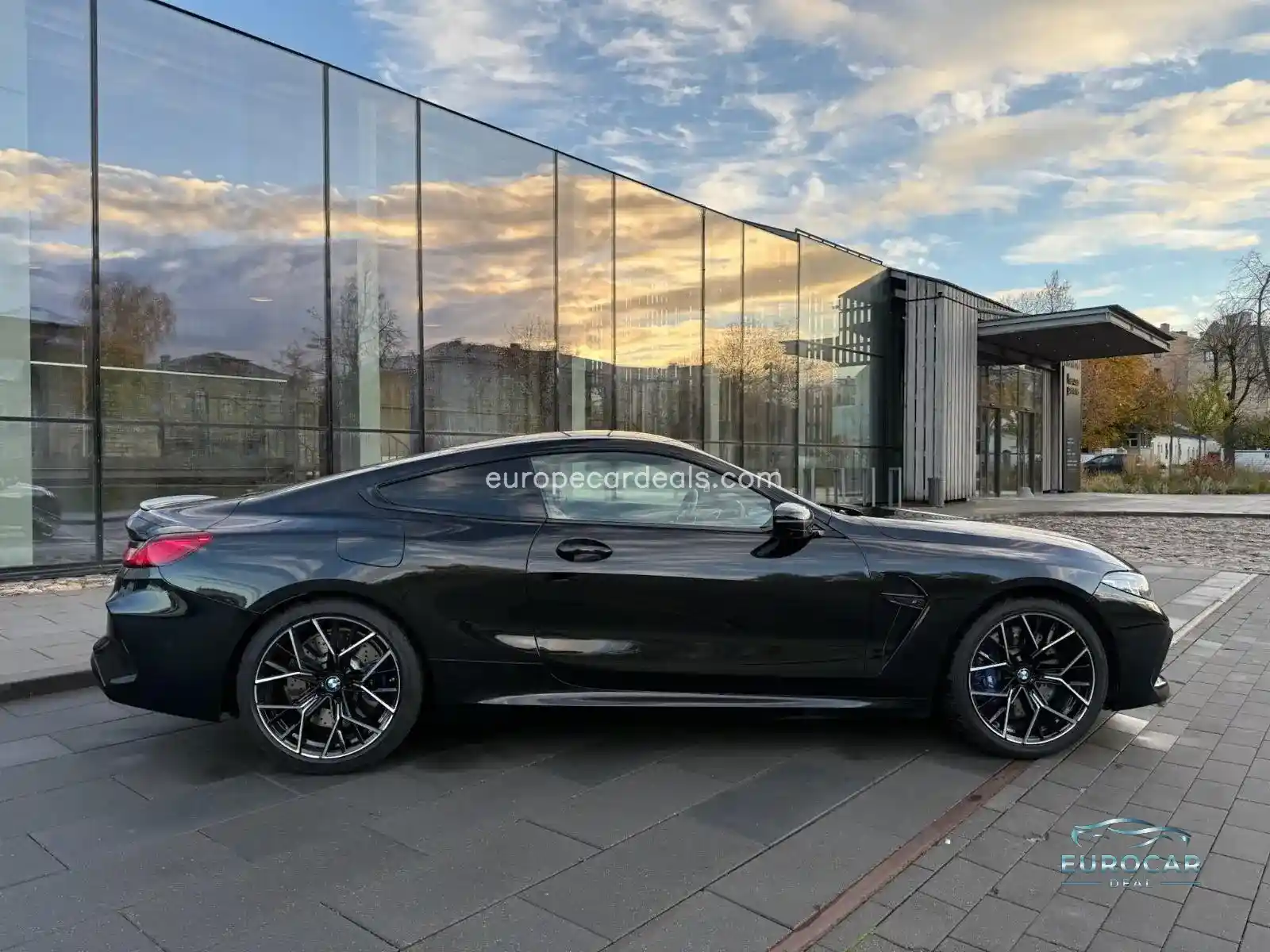 BMW M8
