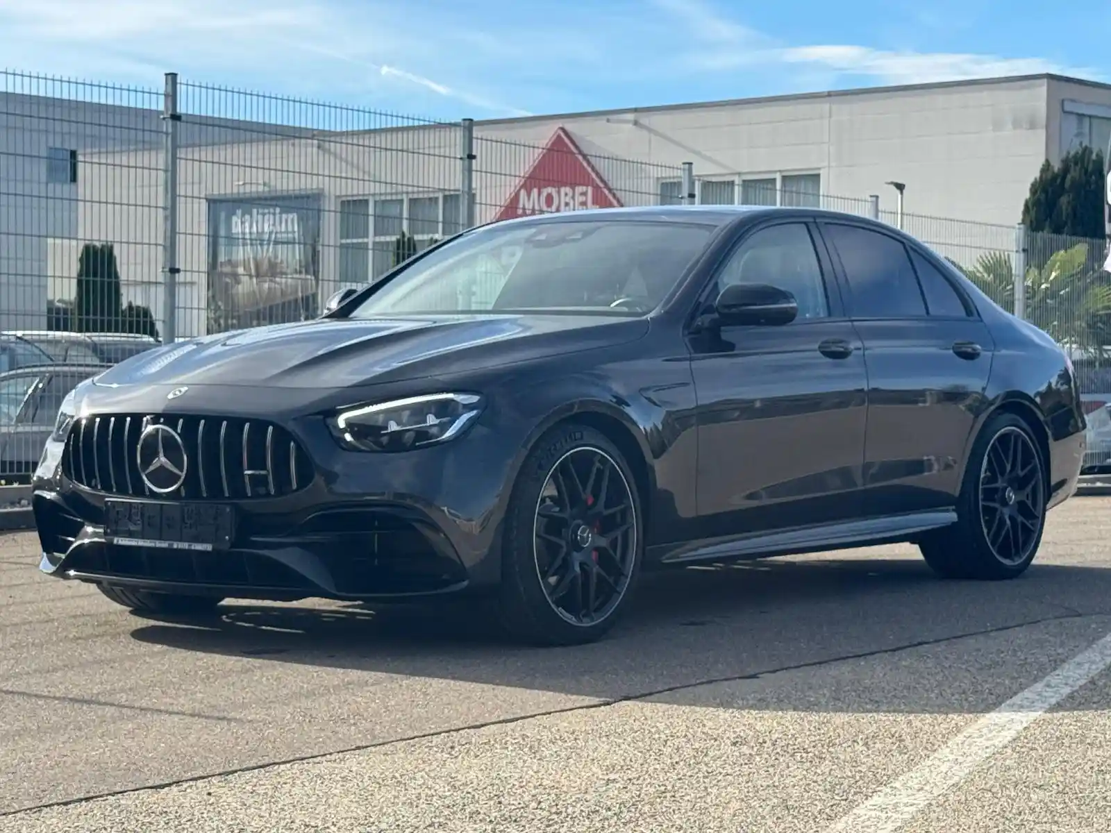 Mercedes-Benz E 63 AMG