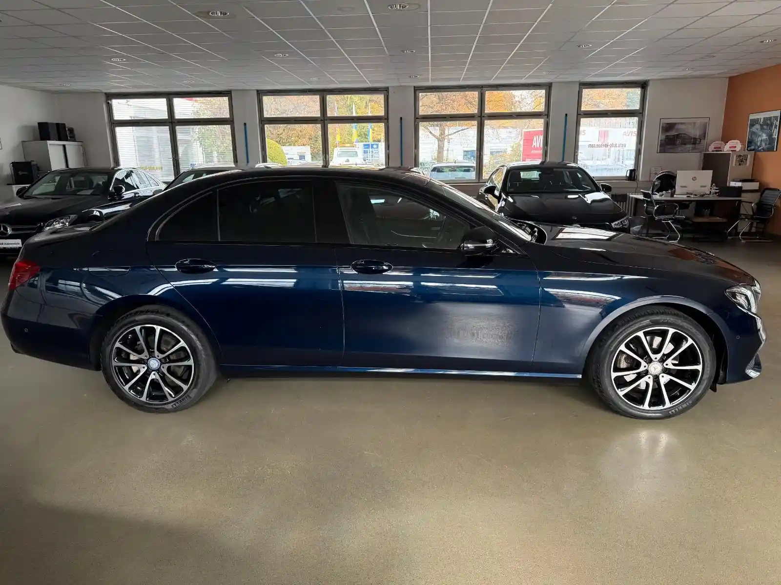 Mercedes-Benz E 200