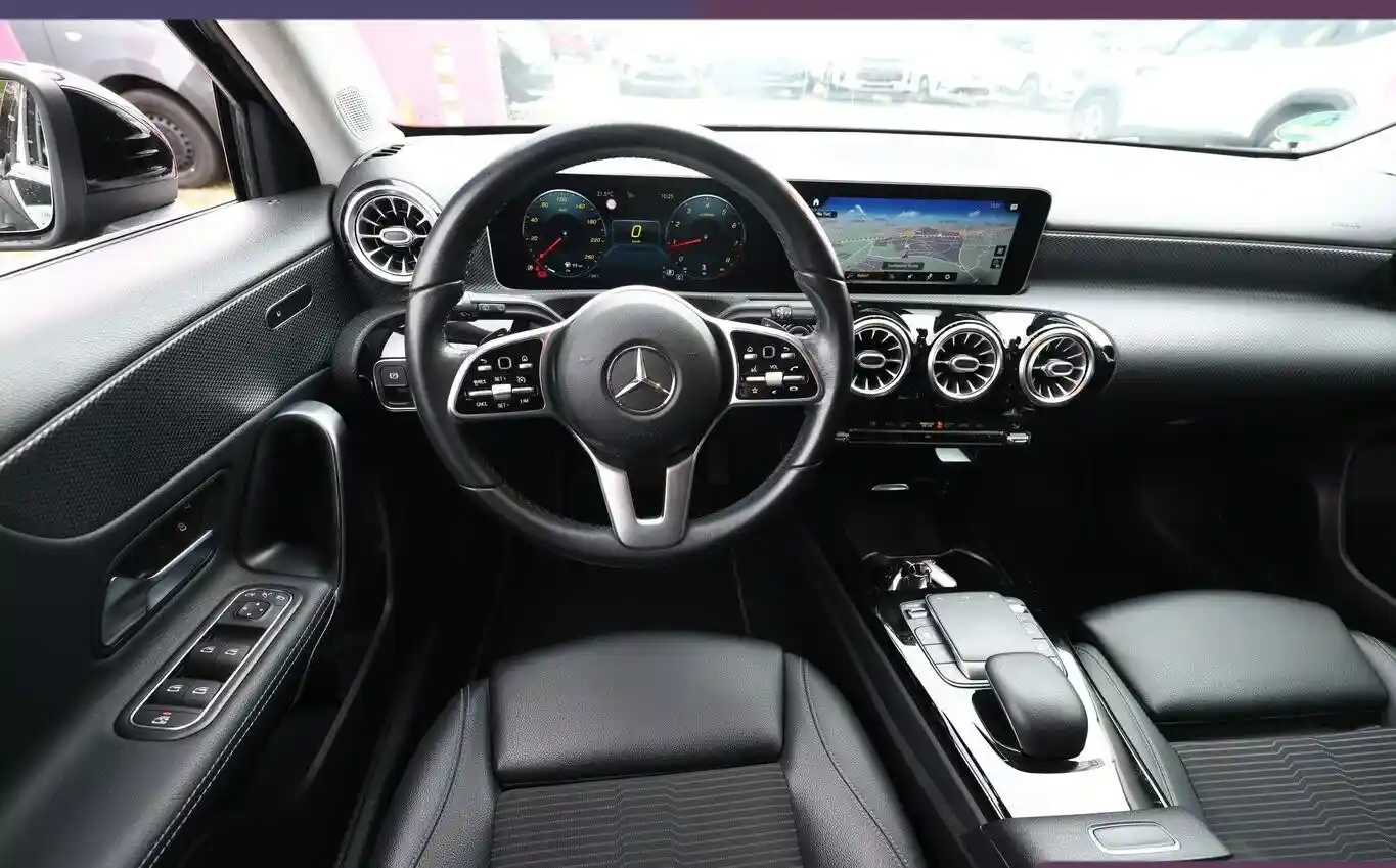 Mercedes-Benz A 180
