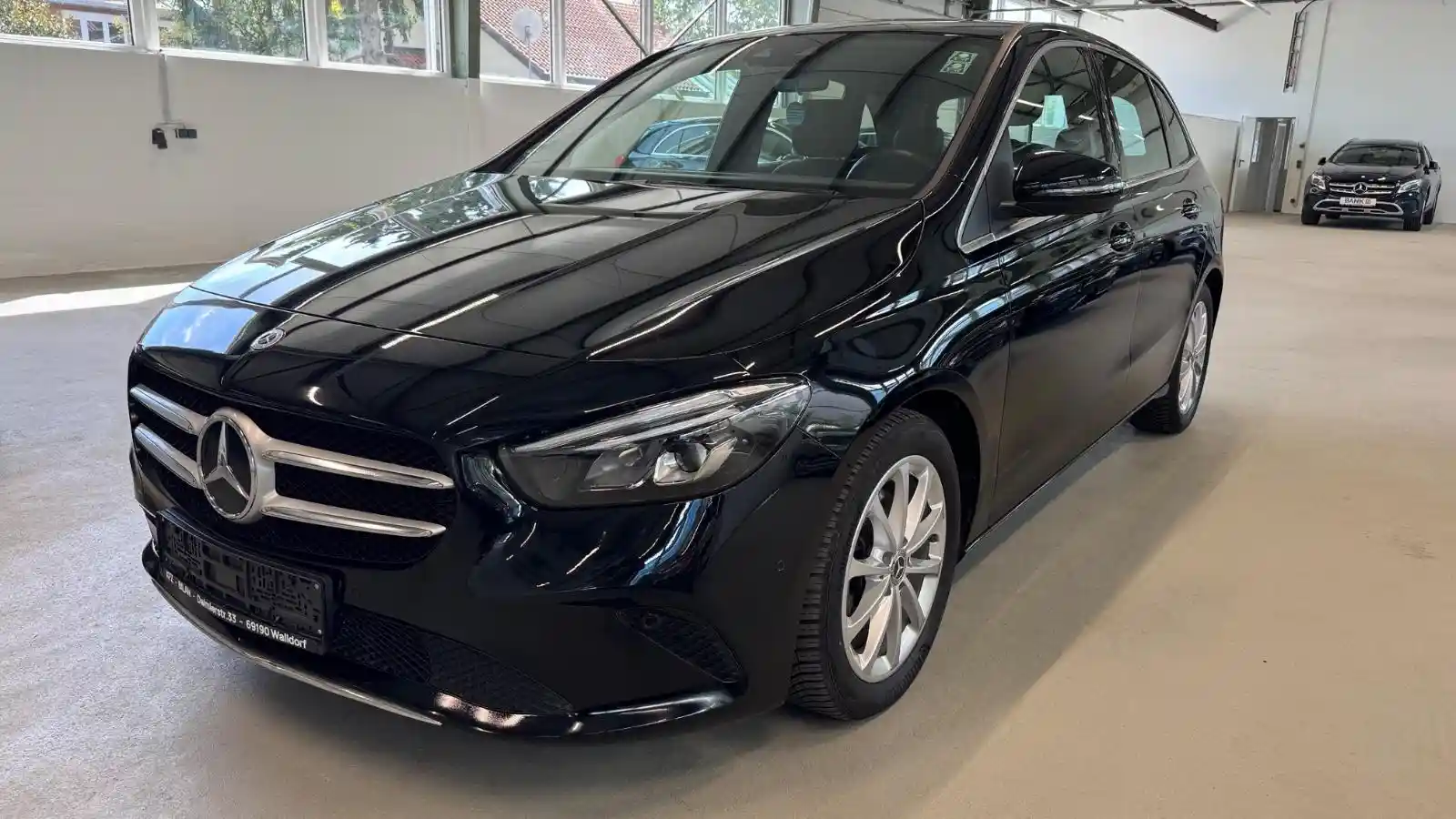 Mercedes-Benz B 200