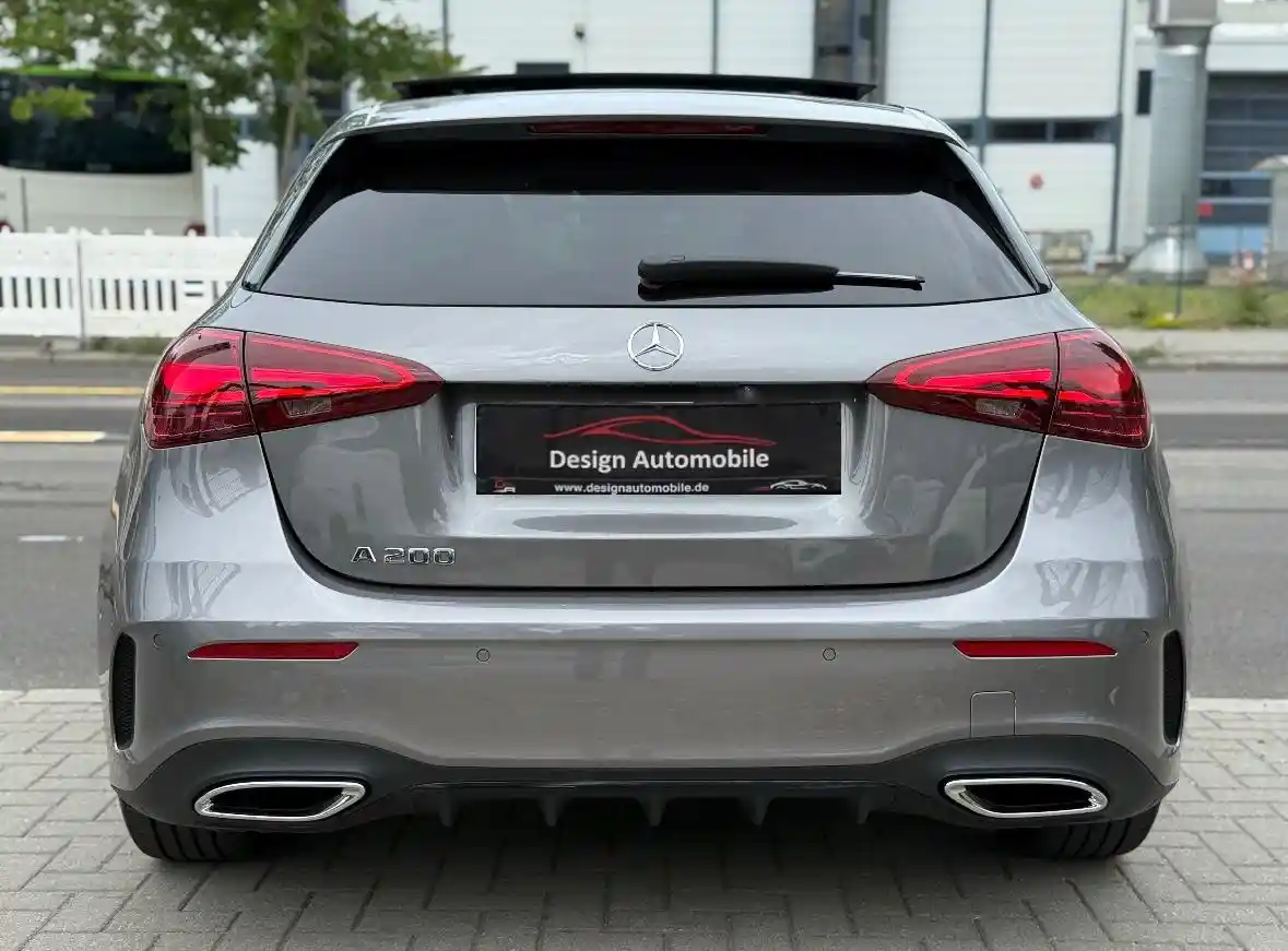 Mercedes-Benz A 200