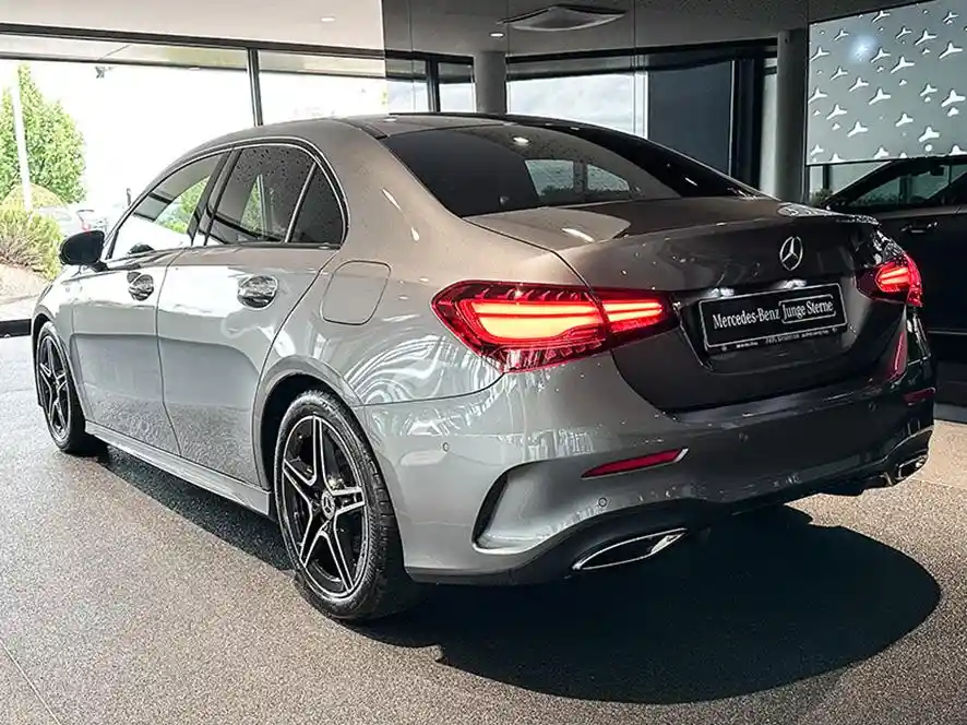 Mercedes-Benz A 200