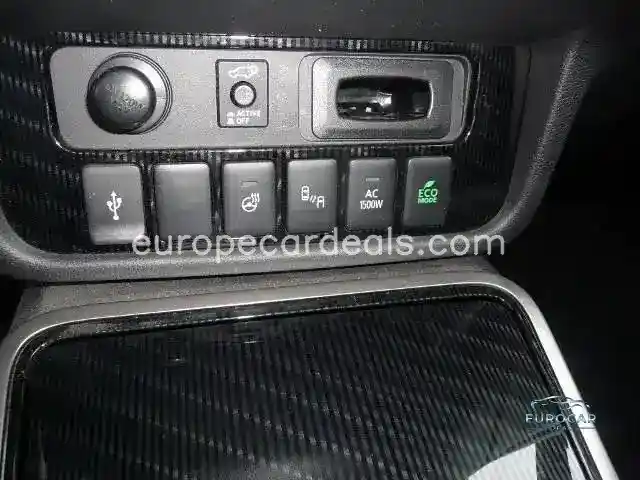 Mitsubishi Plug-in Hybrid Outlander