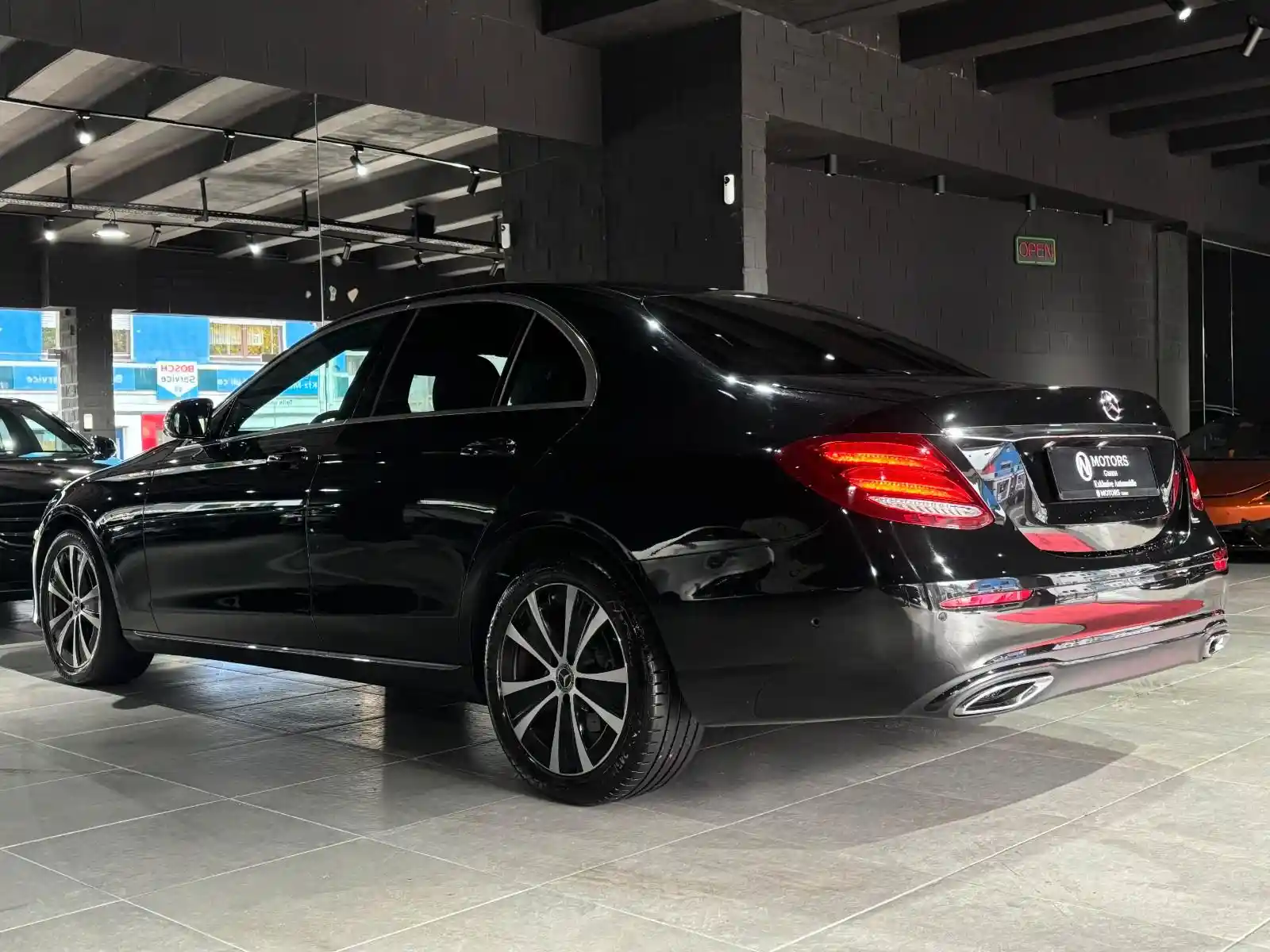 Mercedes-Benz E 220