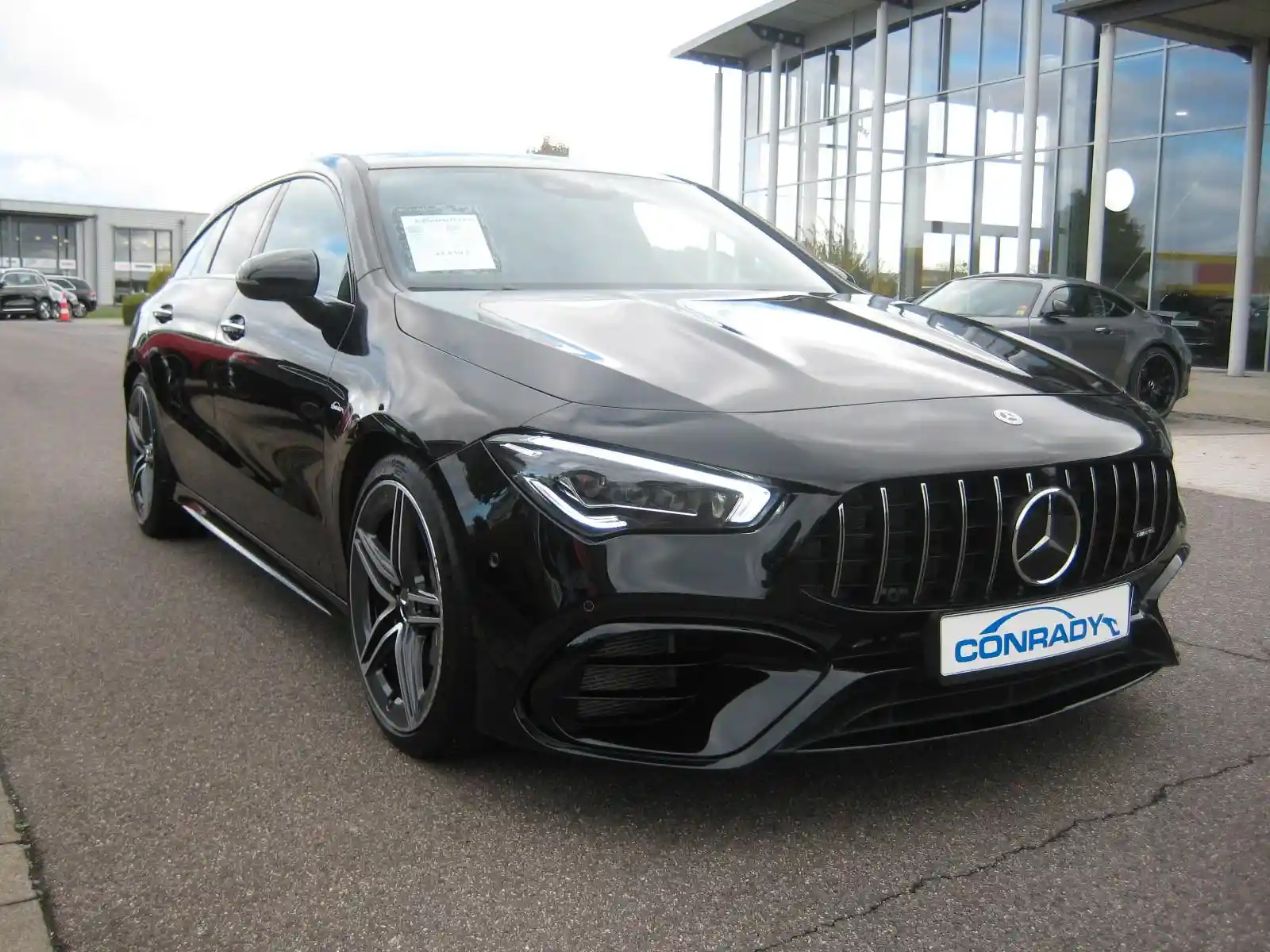 Mercedes-Benz CLA 45 AMG Shooting Brake