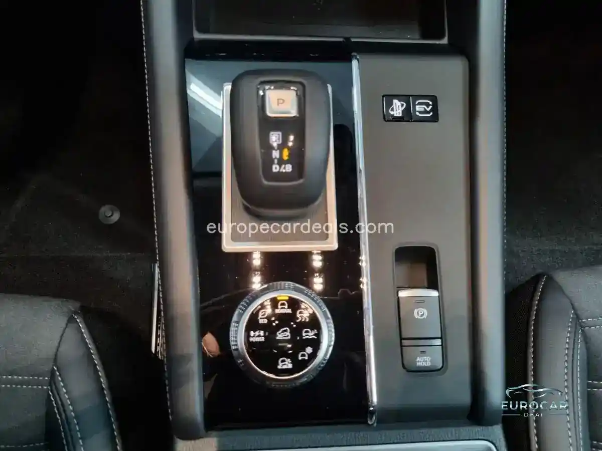 Mitsubishi Plug-in Hybrid Outlander