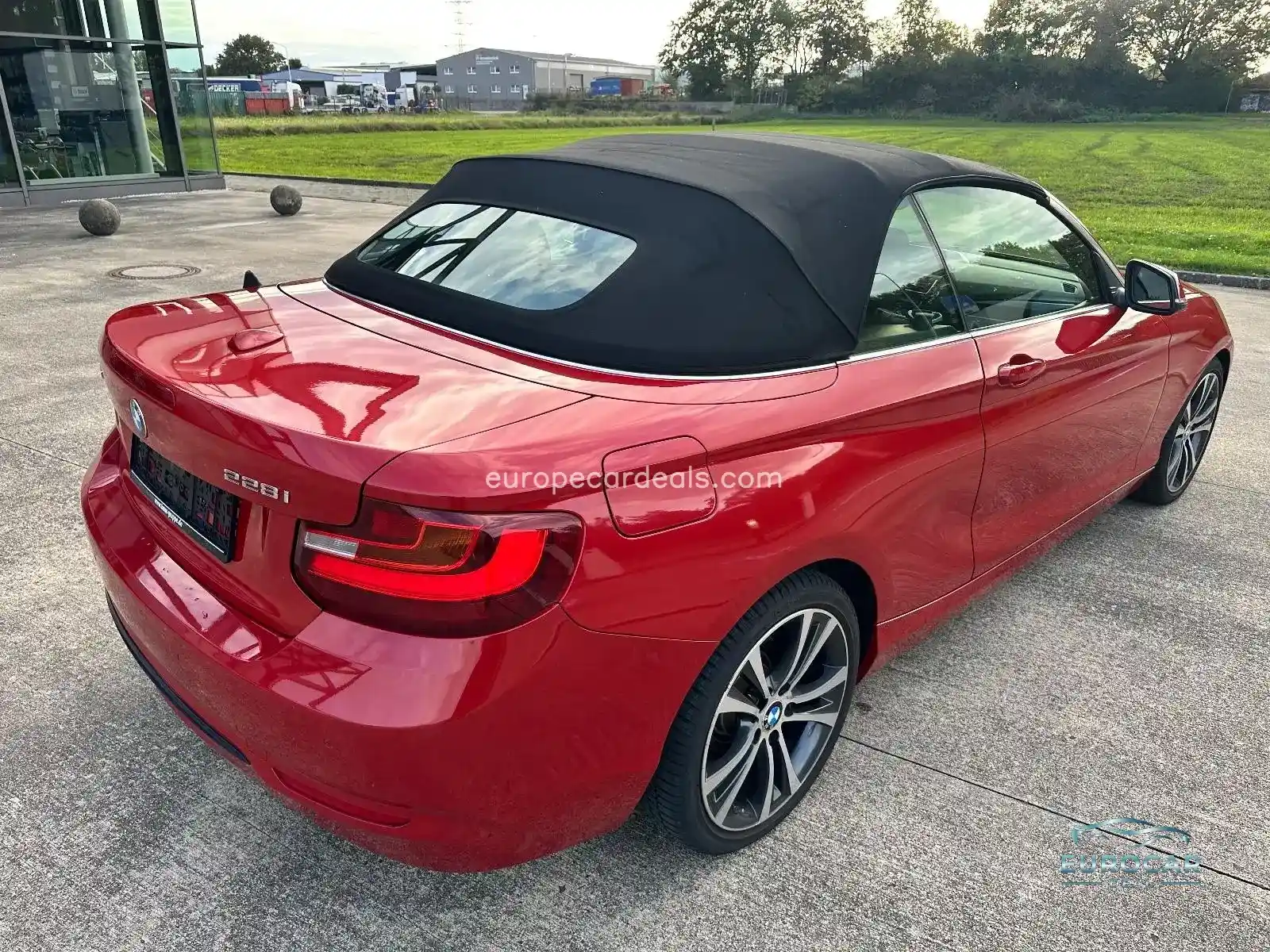 BMW 228