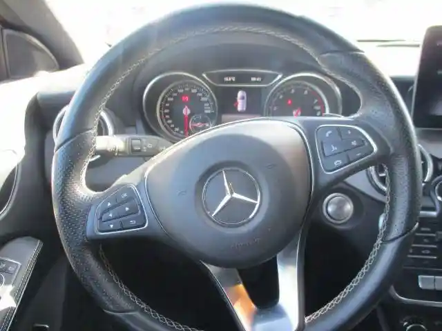 Mercedes-Benz CLA 200 Shooting Brake