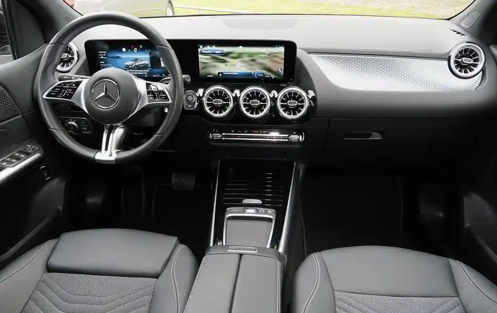 Mercedes-Benz B 200