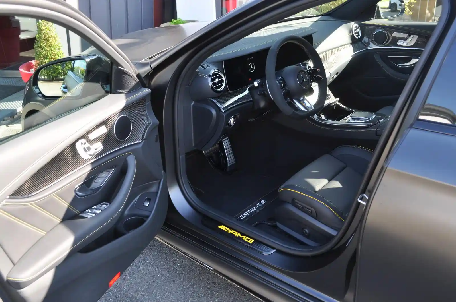 Mercedes-Benz E 63 AMG