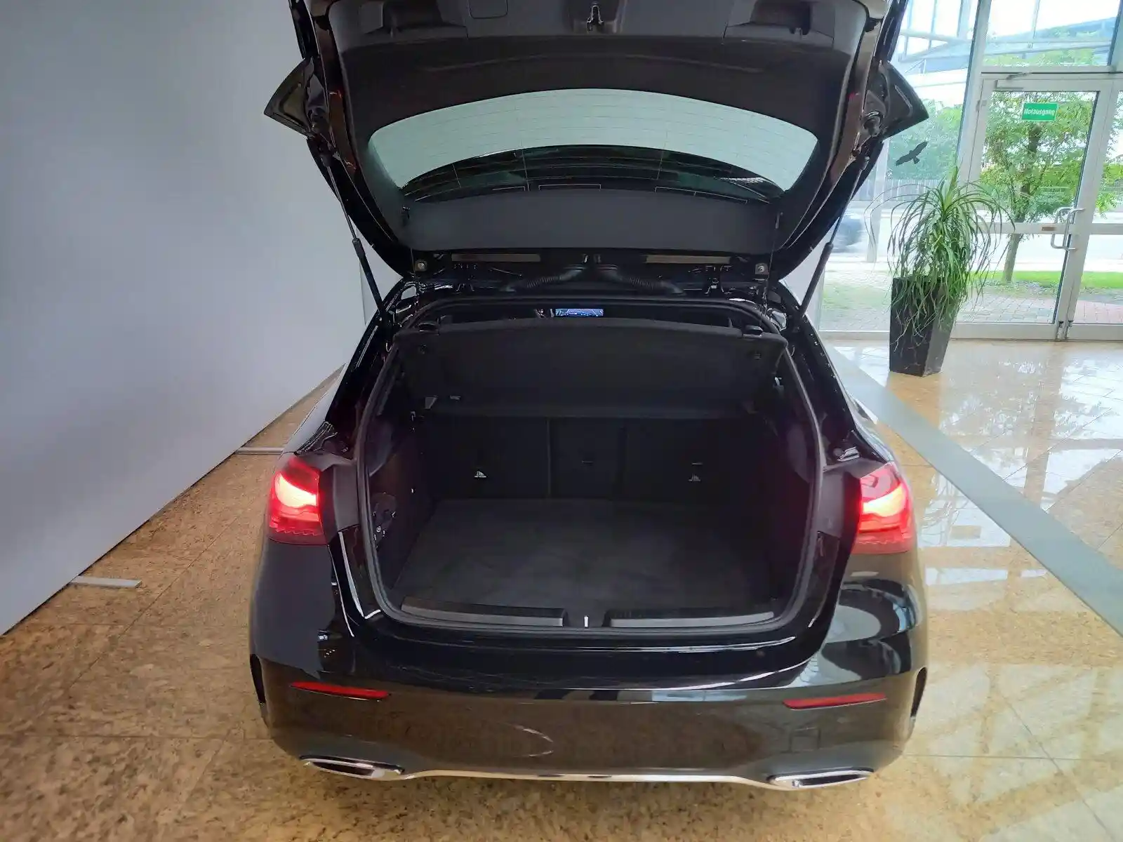 Mercedes-Benz A 220