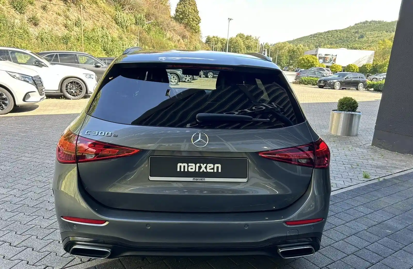 Mercedes-Benz C 300