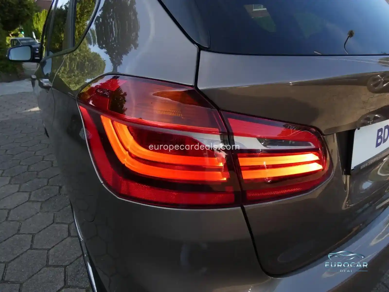 BMW 225