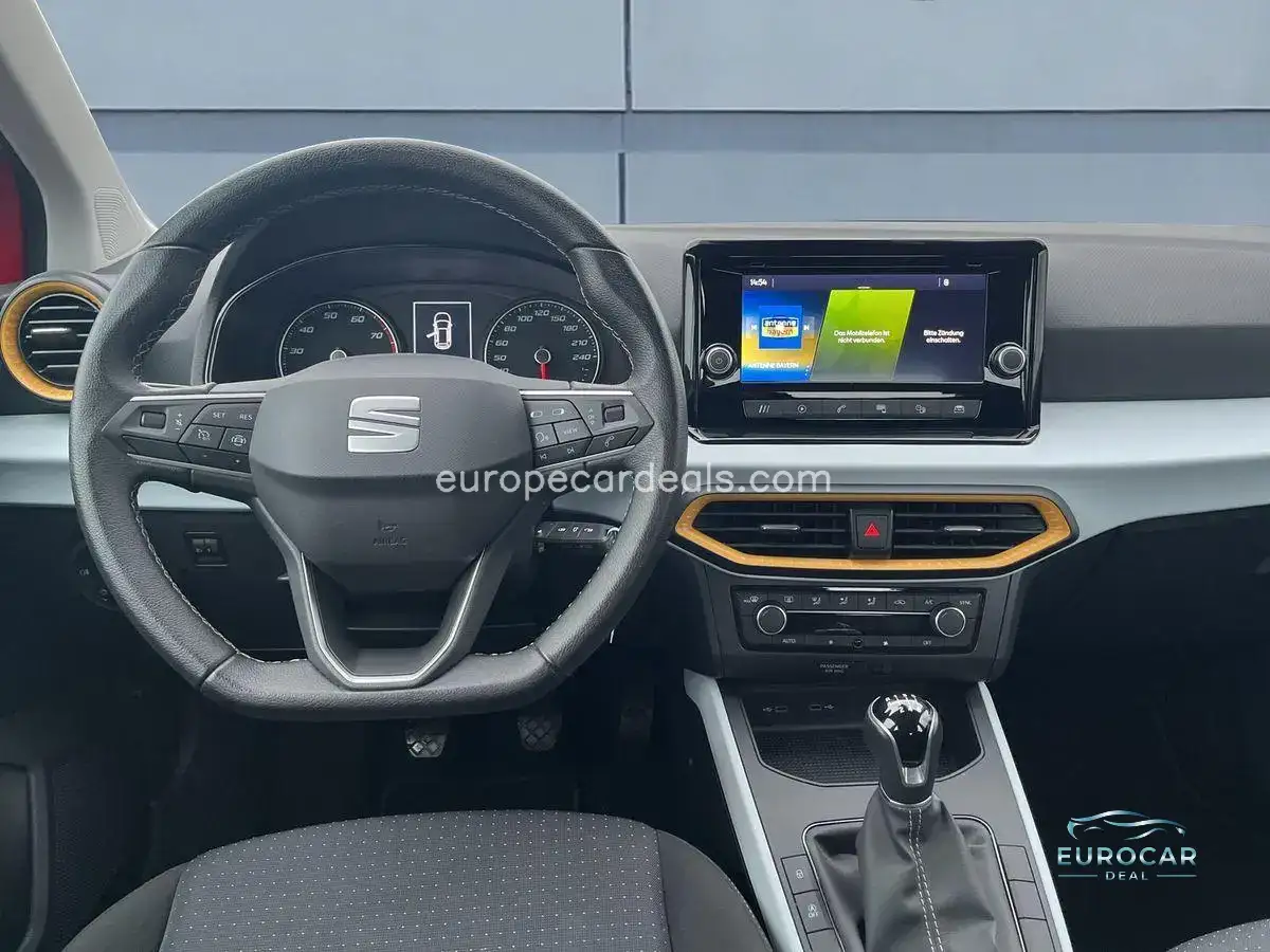 Seat Arona