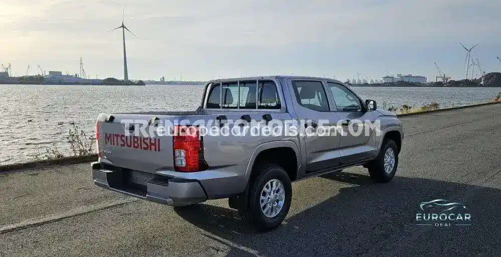 Mitsubishi L200