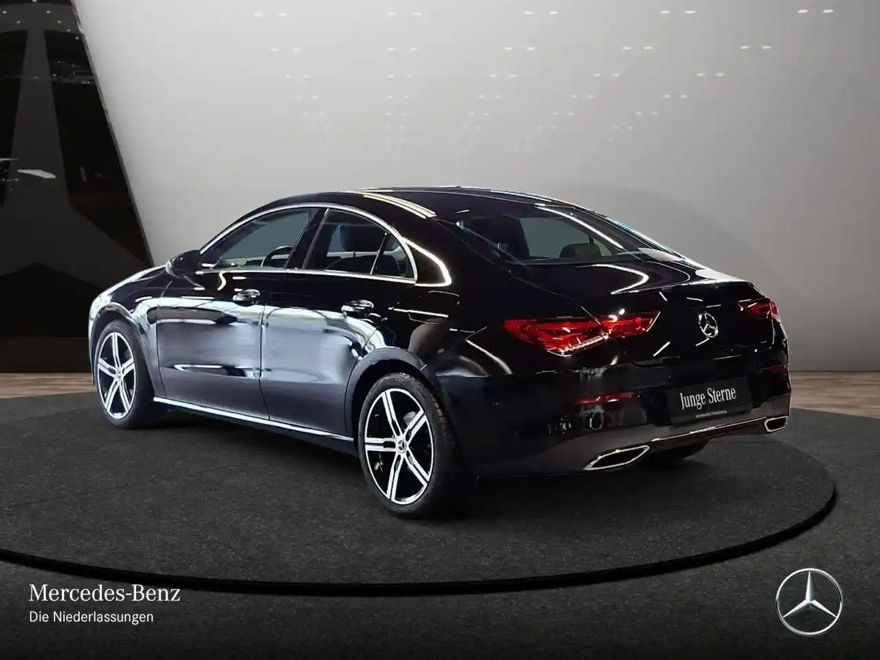 Mercedes-Benz CLA 180