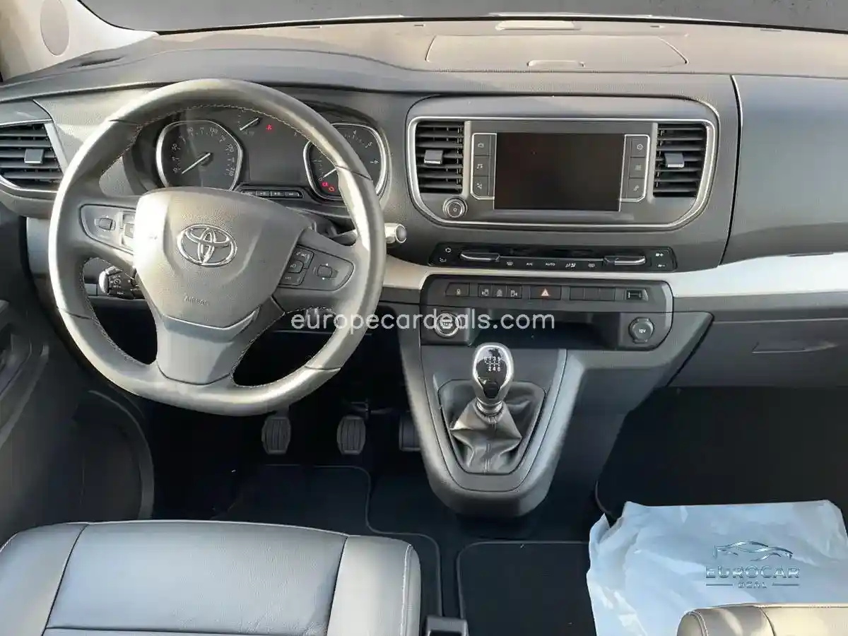 Toyota Proace (Verso)