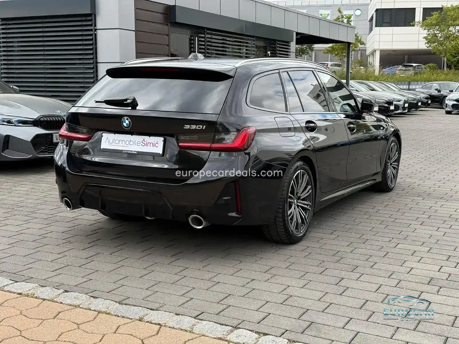 BMW 330