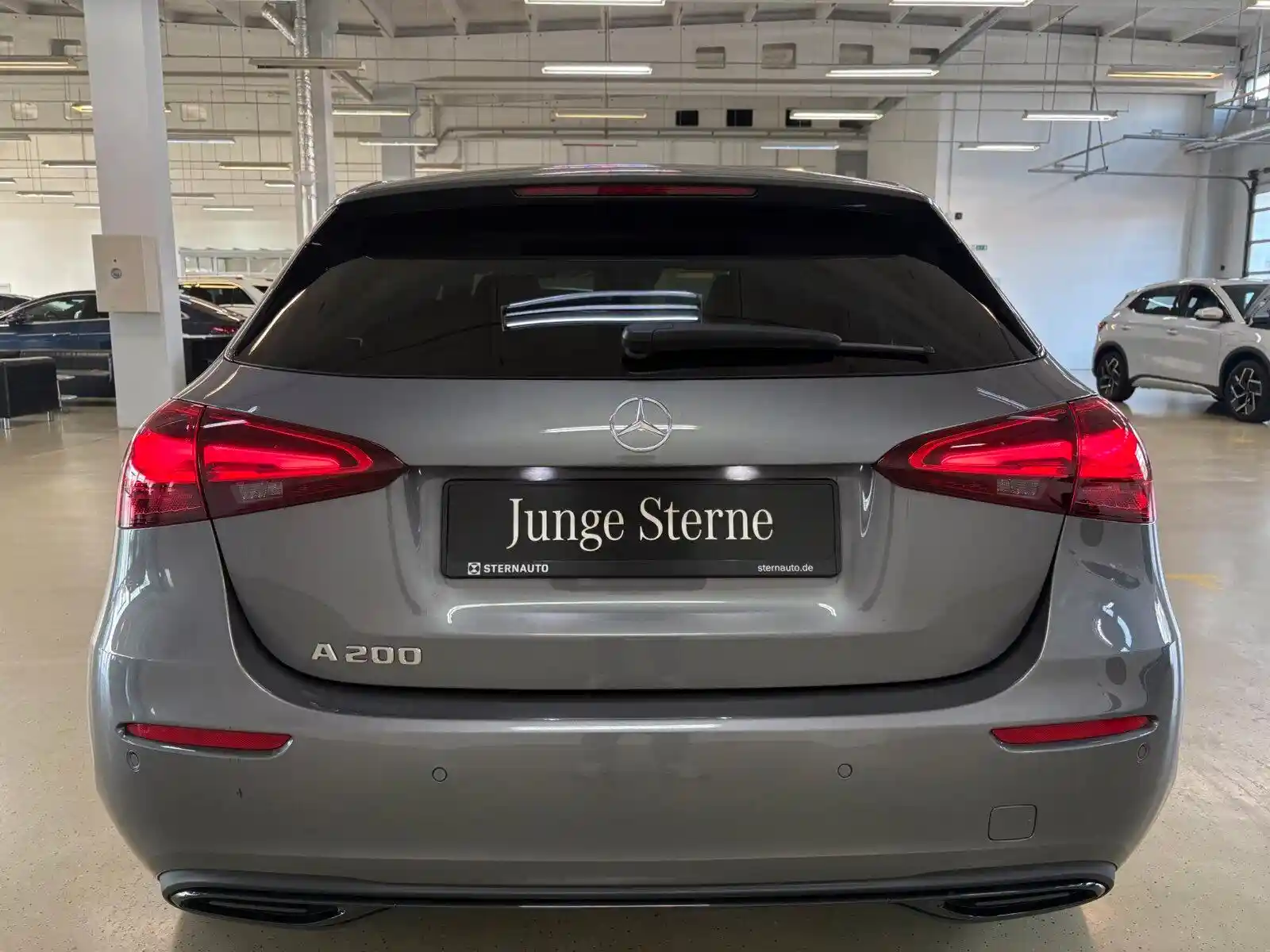 Mercedes-Benz A 200