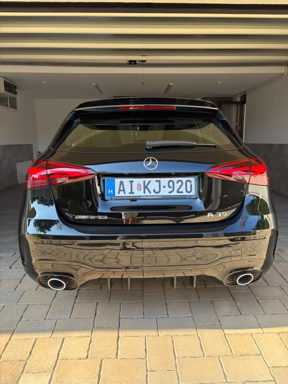 Mercedes-Benz A 35 AMG