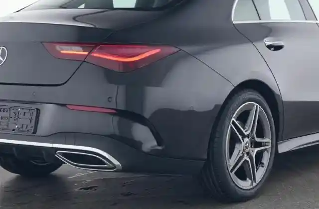 Mercedes-Benz CLA 180