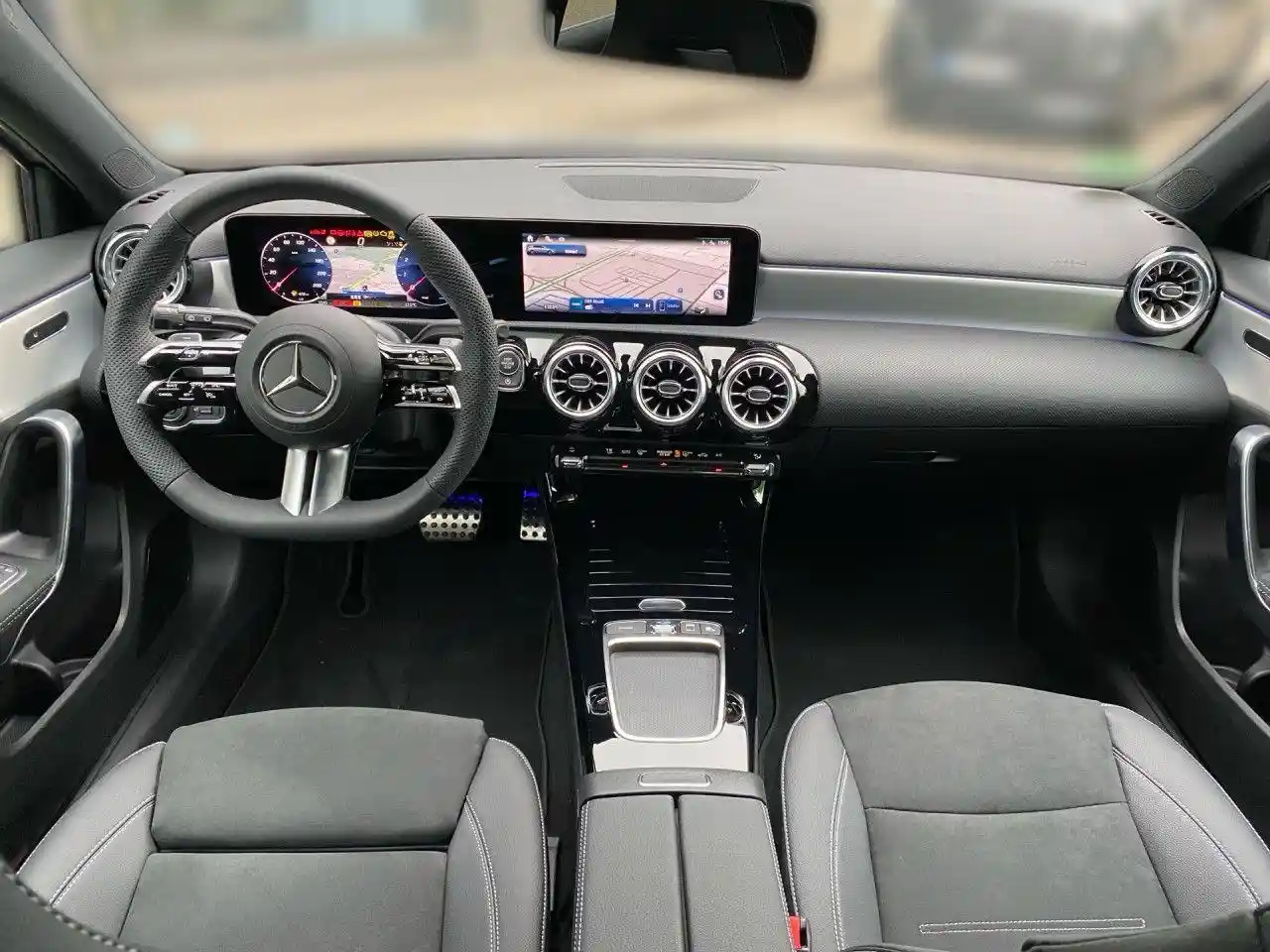 Mercedes-Benz A 200